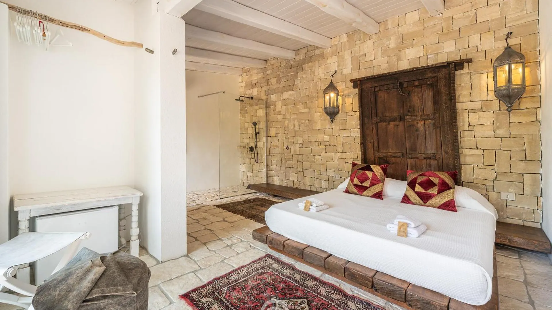 Villa Barbagallo Porto Columbu - Perd'E Sali Italia
